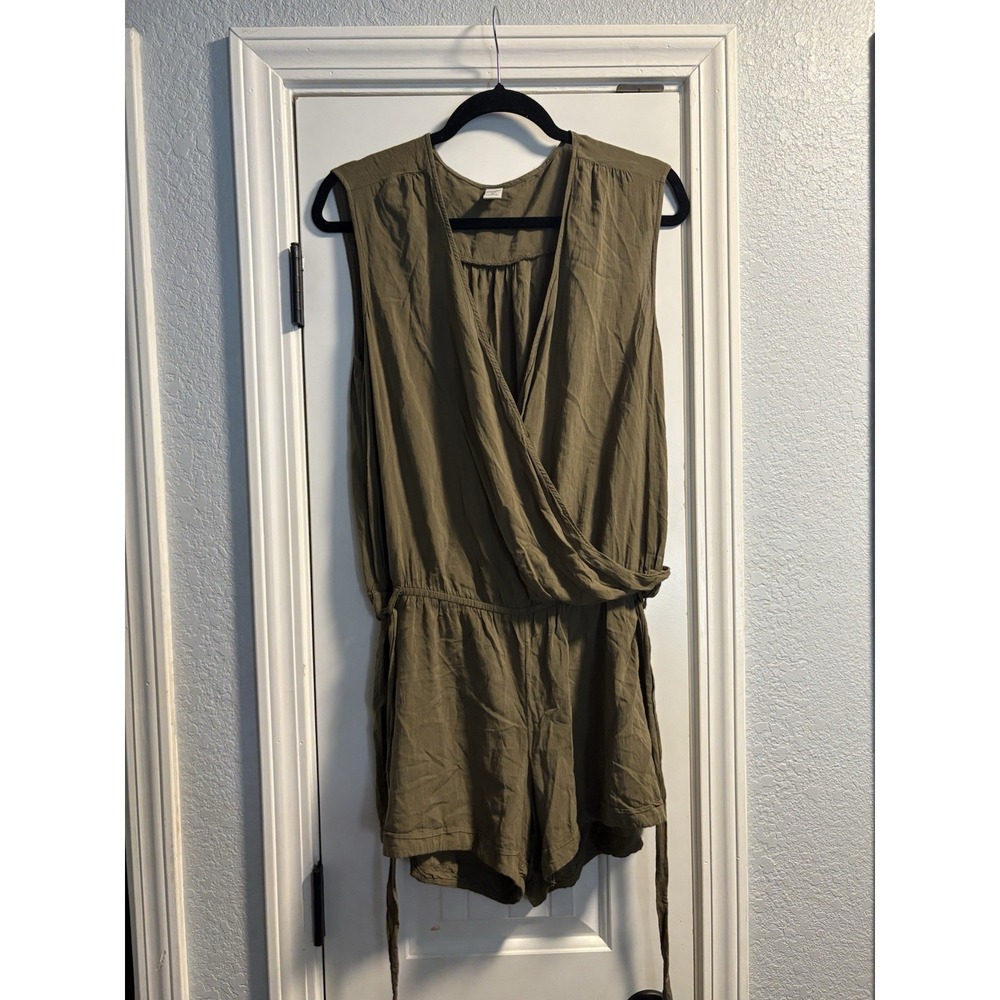 Old Navy Romper Women Large Olive Green Surplice Wrap‎ V-Neck Rayon Sleeveless